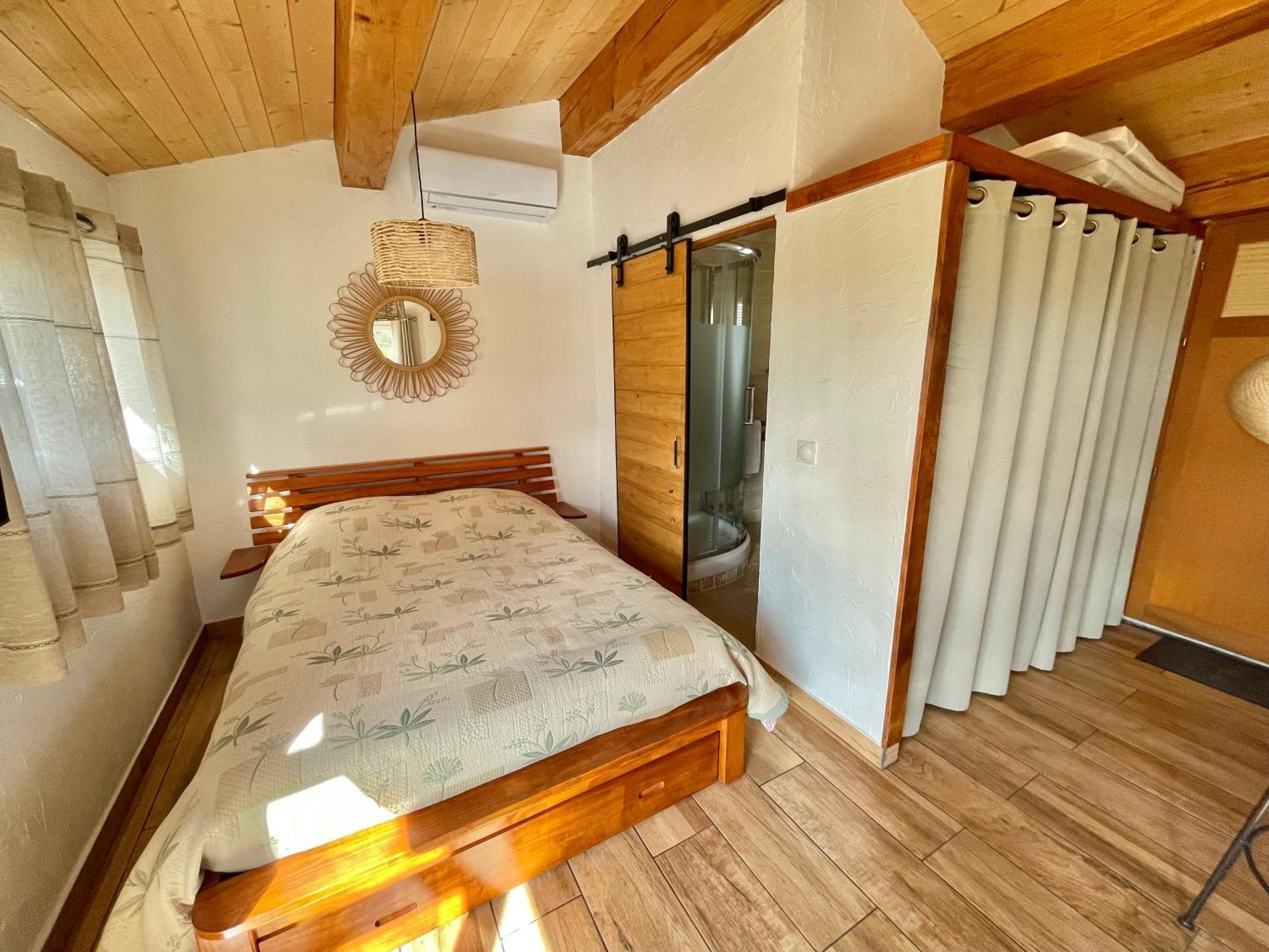 Gite De L'Auxineill Castelnou 외부 사진